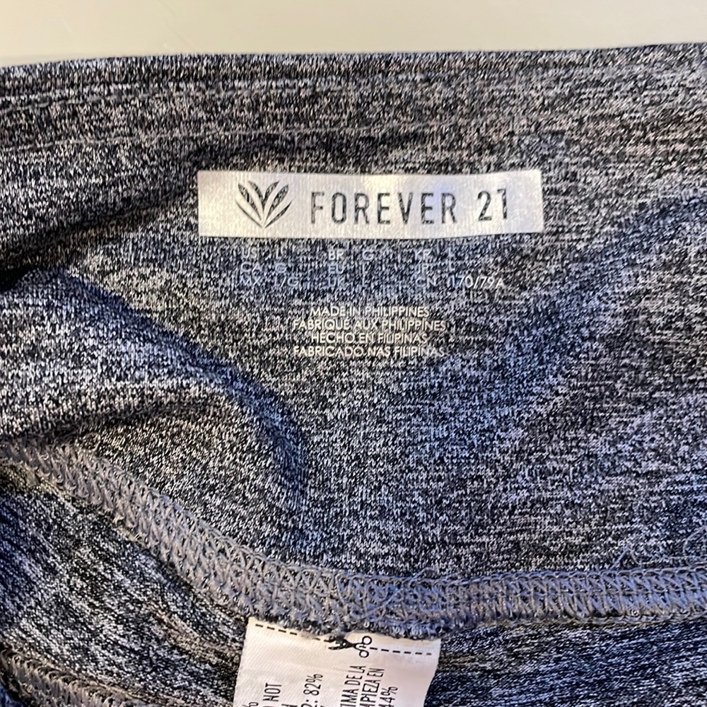 Forever 21 sheer side leggings - Picture 3 of 5